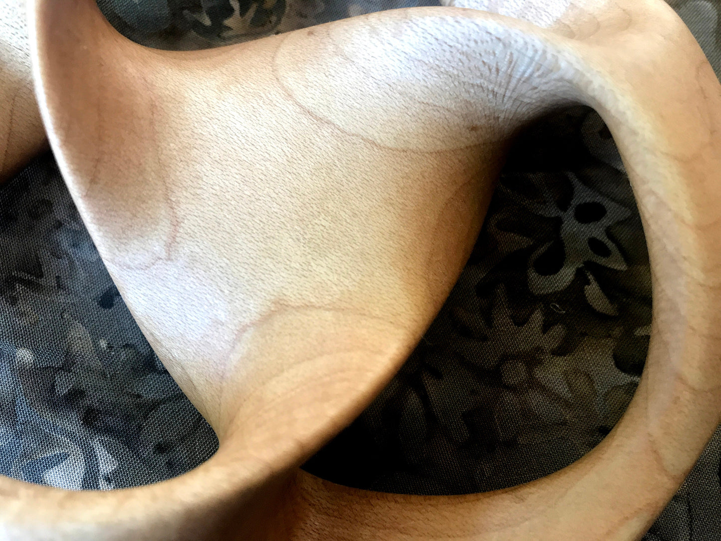 Triquetra Mobius Strip-like Wooden Sculpture, Maple Wood, 5"
